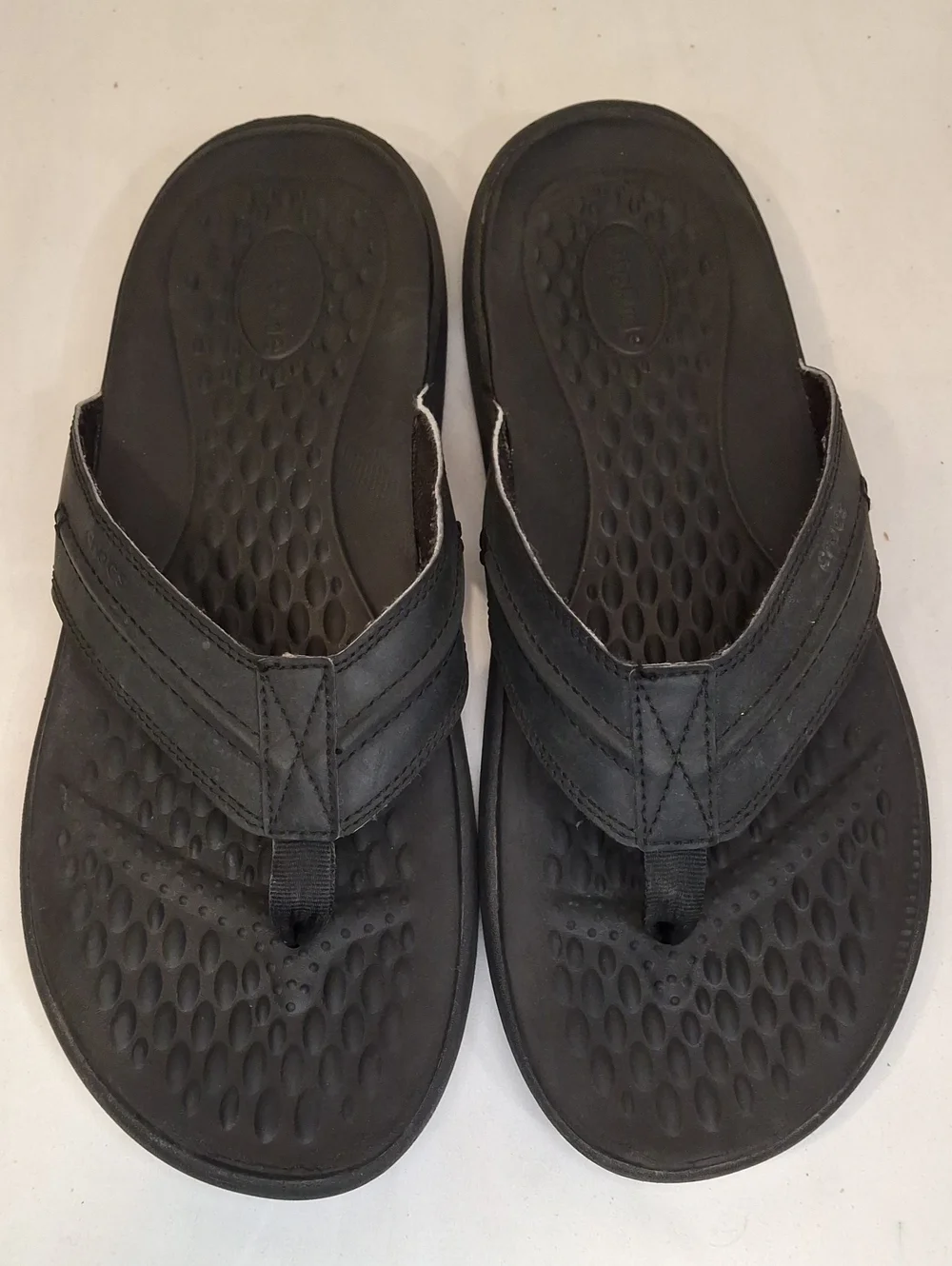 Crocs Mens Yukon Vista II Thong Flip Flop Sandals. Cushioned Footbed